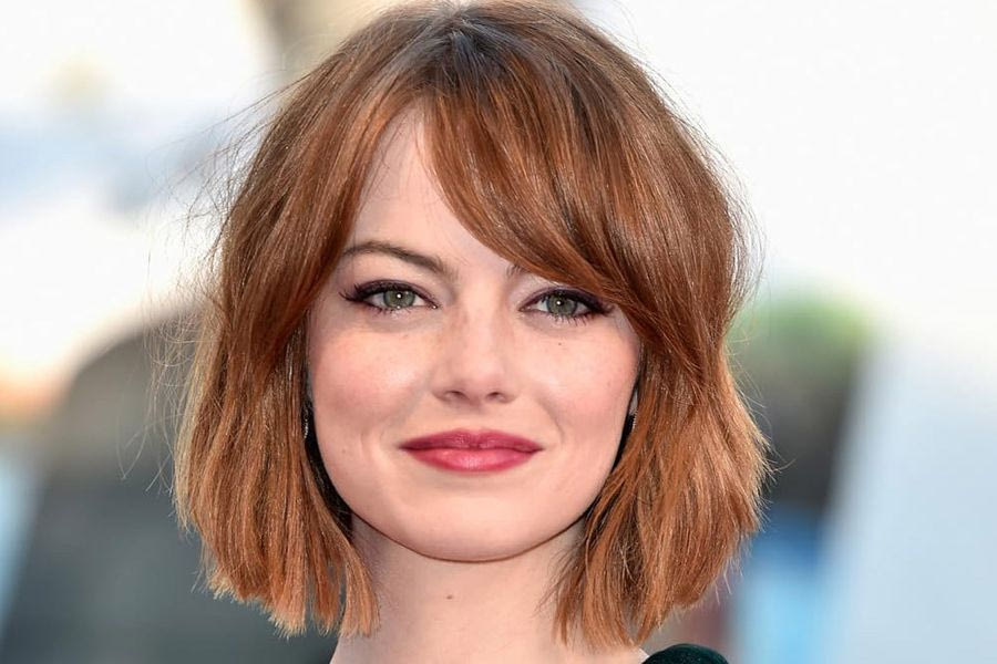 Emma Stone: Εντυπωσίασε με την εμφάνιση της στην πρεμιέρα της «Bugonia» στο Λονδίνο