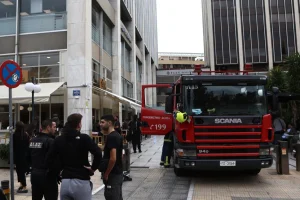 Έσβησε η φωτιά στο υπόγειο του Πύργου Αθηνών