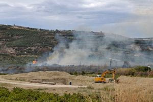 Φωτιά στις Μαλάδες: Ο ΣΥΝ.Ε.Φ.ΜΑ ευχαριστεί για την άμεση παρέμβαση