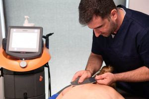 Σημαντική δωρεά εξοπλισμού φυσικοθεραπείας από τον Στέλιο Βισκαδουράκη