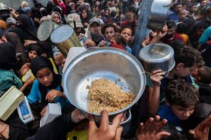 Εξήντα χιλιάδες τόνοι τροφίμων έτοιμοι για διανομή στη Γάζα – Επαρκούν για τρεις μήνες