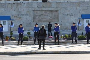 Μια χώρα για το… ζήτω!