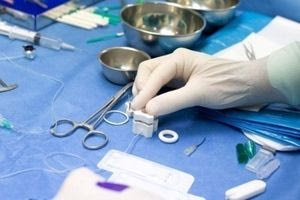 Έκλεισαν να χειρουργηθούν στο νοσοκομείο, τους στέλνουν σε ιδιωτικά θεραπευτήρια για την επέμβαση