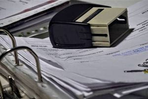 Χρέη στην Εφορία: Με οφειλές έως 500 ευρώ πάνω από 1 στους 2 οφειλέτες