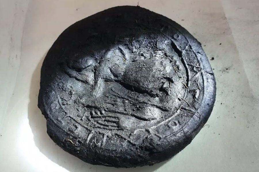 Σοκ στην Αρχαιολογία: Ο Χριστός εμφανίζεται ως γεωργός σε ψωμί 1.300 ετών