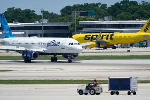 Τραυματισμοί επιβατών σε πτήση της JetBlue Airways που έκανε αναγκαστική προσγείωση στη Φλόριντα