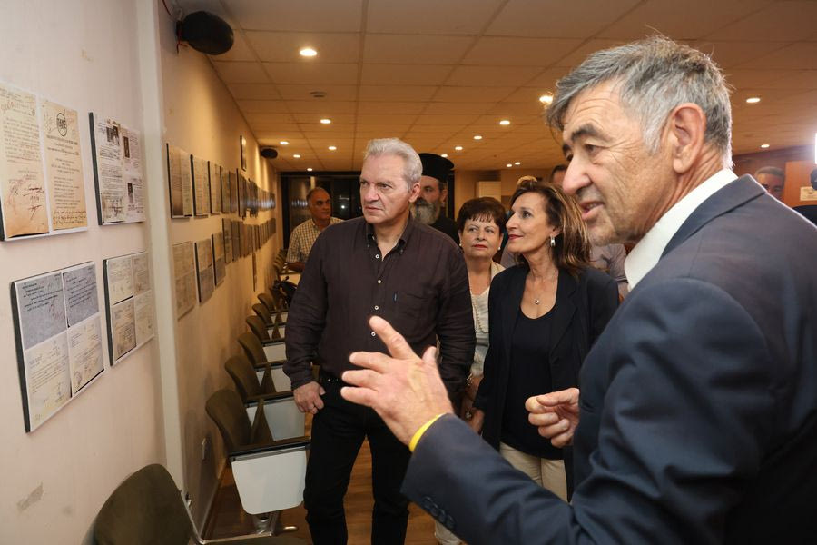 Στα εγκαίνια της έκθεσης φωτογραφίας στη μνήμη του Γρηγόρη Λαμπράκη ο Δήμαρχος Ηρακλείου (video)