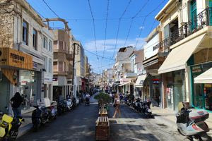 Ανάπλαση Λ. Καλοκαιρινού: «Ναι μεν… αλλά» λένε οι επιχειρηματίες