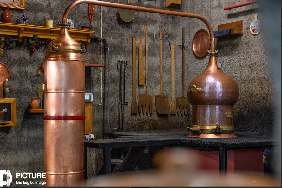 Ο πολιτισμός της ρακής είναι ριζωμένος στα χώματα της Κρήτης