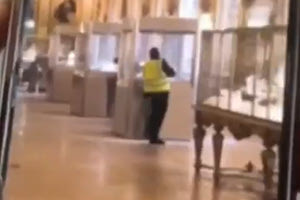 Χολιγουντιανή διάρρηξη στο Λούβρο: Πώς μέσα σε 7΄εγινε η ληστεία