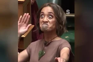 Νέα Ζηλανδία: Βουλευτές Μαορί χόρεψαν ξανά χάκα στη Βουλή (vid)