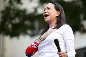 Η Βενεζουέλα έκλεισε την πρεσβεία της στη Νορβηγία λόγω της απονομής του Νόμπελ Ειρήνης στην Ματσάδο