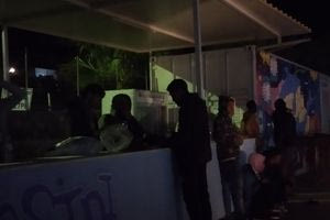 Φωτογραφίες από την άφιξη των παράνομων αλλοδαπών στη Βιάννο