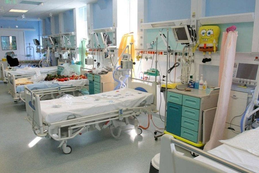 ΠAΓΝΗ: Αποσωληνώθηκε το 14χρονο αγόρι – Καμία βελτίωση για το 3χρονο κοριτσάκι