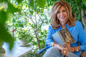 Από την Ακαδημία Γραμμάτων, Επιστημών και Τεχνών της Γαλλίας βραβεύτηκε η Μιμή Ντενίση