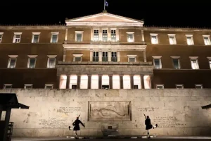 Τι αναφέρει το Πεντάγωνο για τη συνάντηση του Νίκου Δένδια με τον Χάρη Δούκα για τον Άγνωστο Στρατιώτη