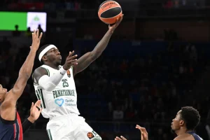 Ευρωλίγκα: Με φοβερό buzzer beater του Ναν ο Παναθηναϊκός έφυγε νικητής από τη Βιτόρια