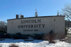 ΗΠΑ: Ένας νεκρός και έξι τραυματίες μετά από πυροβολισμούς στο Πανεπιστήμιο Λίνκολν στην Πενσιλβάνια