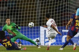 Champions League: «Διπλό» μ’ ανατροπή η Παρί στη Βαρκελώνη