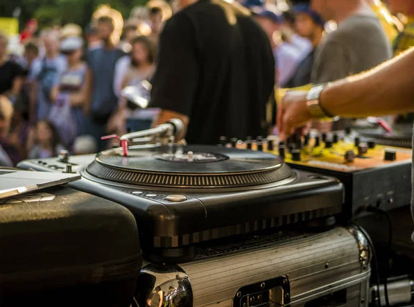 Χθες σήμερα αύριο 30/10/2025