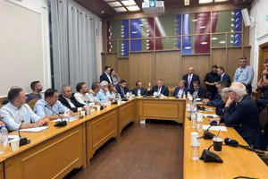 Σύσκεψη για τα Μεγάλα Αναπτυξιακά Έργα της Κρήτης στην Περιφέρεια