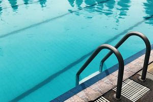 Τραγωδία: «Έφυγε» από τη ζωή η 3χρονη που βρέθηκε στο πάτο της πισίνας