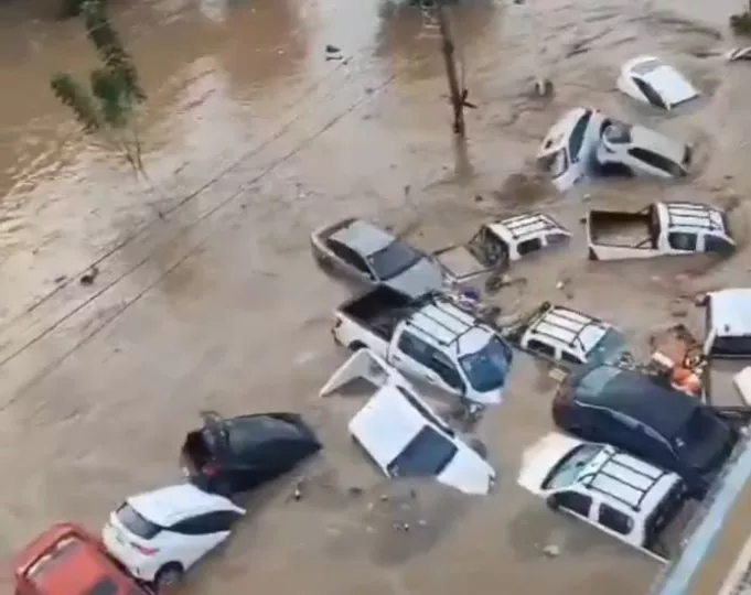 Μεξικό: 64 νεκροί τουλάχιστον και 65 αγνοούμενοι μετά τις καταρρακτώδεις βροχές