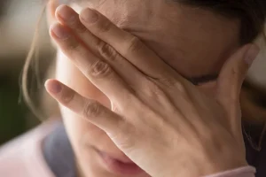 Πονοκέφαλος: Αντιμετωπίστε τον με φυσικό τρόπο, χωρίς παυσίπονα