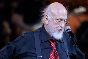 Διονύσης Σαββόπουλος: Η ανακοίνωση της οικογένειας για την κηδεία του καλλιτέχνη