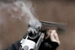 «Ερωτικό τρίγωνο» κατέληξε με 14 νεκρούς, μετά από ανταλλαγή πυρών