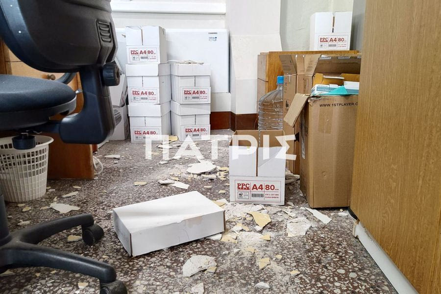 Κατέρρευσε ξανά μέρος οροφής στο Βενιζέλειο – Από τύχη δεν τραυματίστηκε κανείς