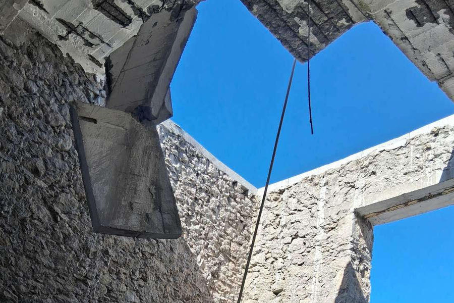 (ΦΩΤΟ) Εργατικό δυστύχημα: Ταράτσα καταπλάκωσε εργάτη – Νεκρός ο άνδρας