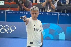 Ο viral σκοπευτής των Ολυμπιακών ξανά στην κορυφή – Τρία χρυσά για την Τουρκία στο Ευρωπαϊκό 2025