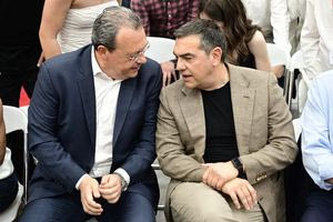Το παρασκήνιο της στροφής του ΣΥΡΙΖΑ προς το κόμμα Τσίπρα