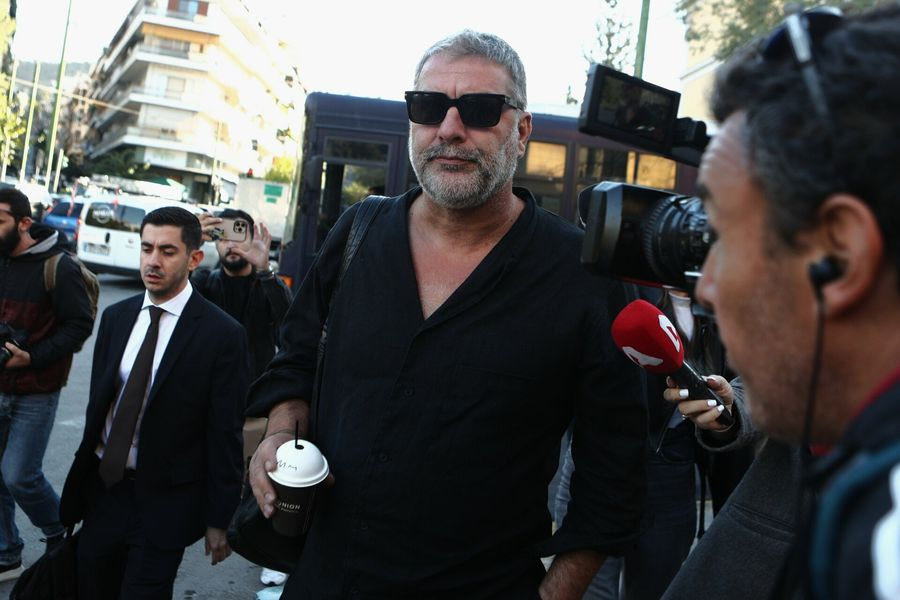 Βασίλης Μπισμπίκης: Στα δικαστήρια της Ευελπίδων ο ηθοποιός – Για τι κατηγορείται