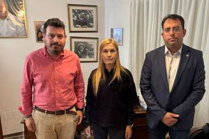 Συνάντηση της Σέβης Βολουδάκη με εκπροσώπους της Ένωσης Στρατιωτικών Χανίων