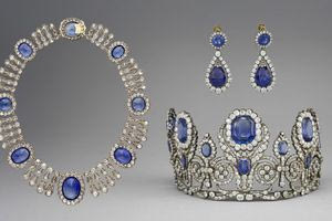 Αυτά είναι τα οκτώ κοσμήματα που έκλεψαν από το Λούβρο