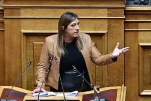 Ψηφίστηκε η άρση ασυλίας της Κωνσταντοπούλου – Απερρίφθη για την Κανέλλη