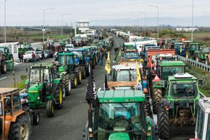 Χθες σήμερα αύριο 4/12/2025