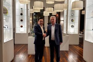 Συνάντηση του Περιφερειάρχη Κρήτης με τον Πρέσβη της Κίνας