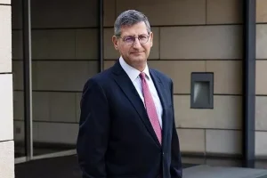 Με ορατές τις δασμολογικές πιέσεις στην Ευρώπη, η Ελλάδα βρίσκει στηρίγματα στους παραδοσιακούς της κλάδους