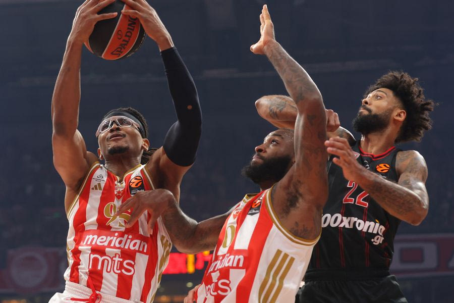 Ευρωλίγκα: Πληγώθηκε στο Βελιγράδι ο Ολυμπιακός