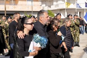 Θάνατος 19χρονου: Στην αγκαλιά της Κρητικής γης ο 19χρονος Ραφαήλ – Ο σπαρακτικός επικήδειος του πατέρα