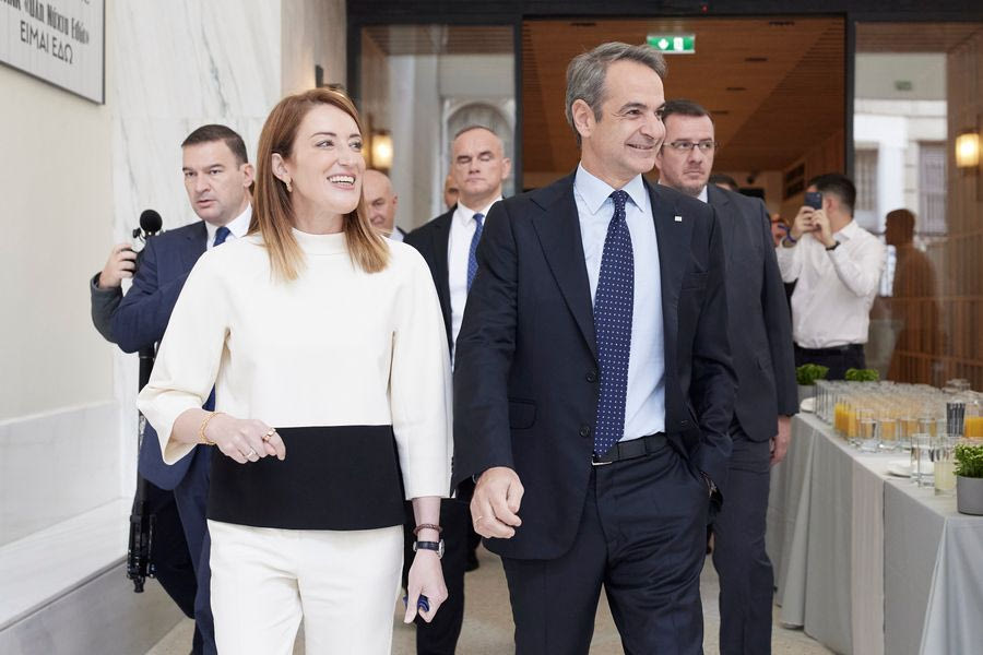 Μητσοτάκης μετά τη συνάντηση με τη Μέτσολα: Η ρευστή κατάσταση απαιτεί από την Ευρώπη να ενηλικιωθεί