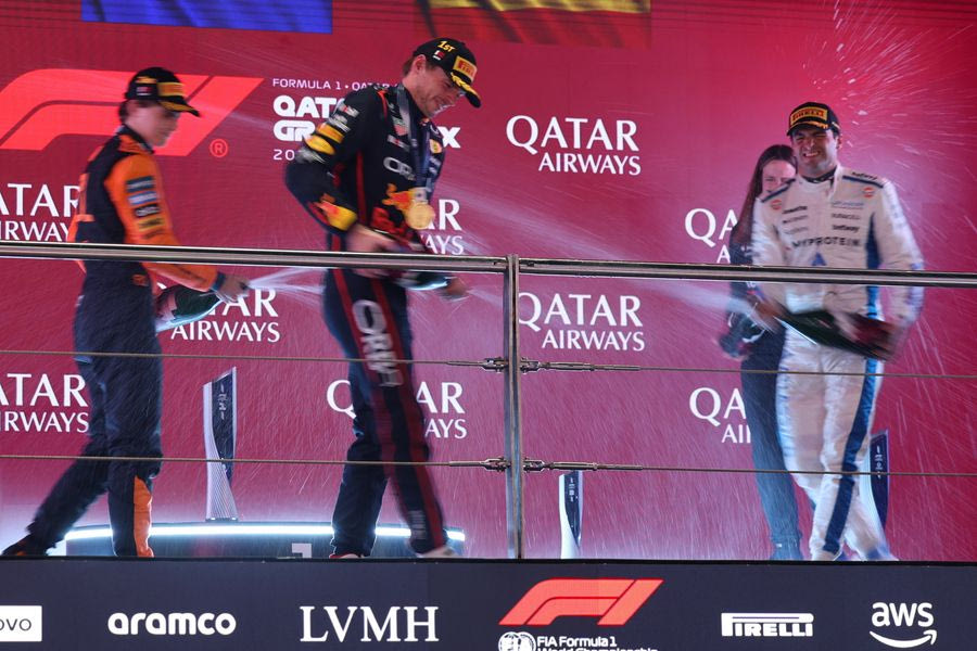 Φόρμουλα Ένα: Παράταση στην αγωνία για τον φετινό πρωταθλητή