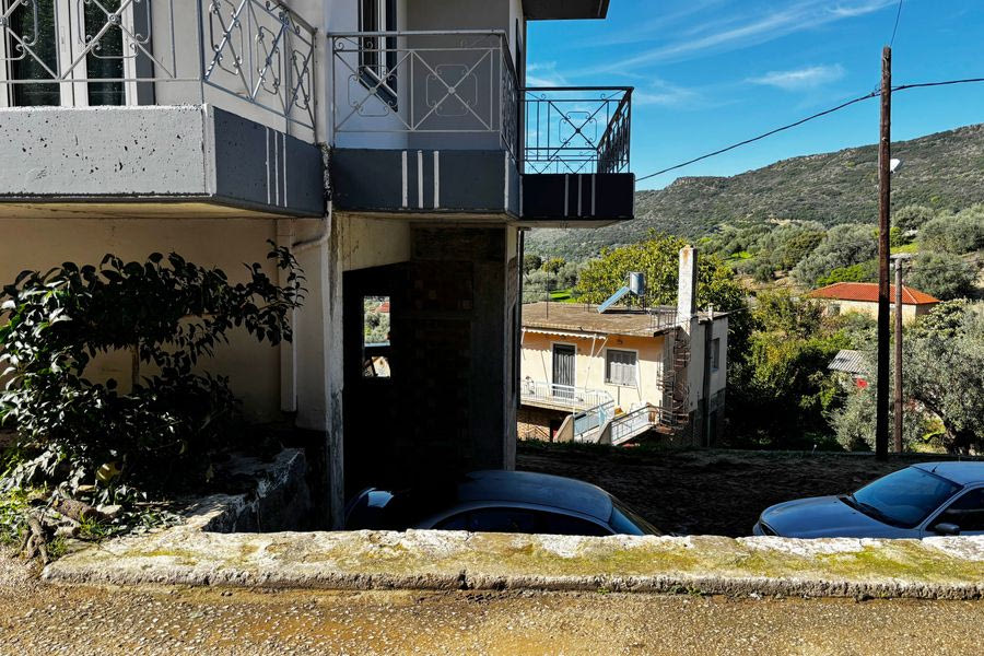 Τραγωδία στην Αχαΐα: Σήμερα η κηδεία του 3χρονου Ανδρέα που σκοτώθηκε πέφτοντας από μάντρα – «Καλύτερα να είχα πεθάνει εγώ» λέει ο θείος του