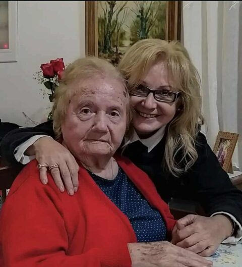 Δύσκολες ώρες για την Αγγελική Νικολούλη – Πέθανε η μητέρα της