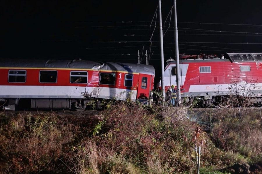 Σλοβακία: Σύγκρουση δύο τρένων κοντά στη Μπρατισλάβα με δεκάδες τραυματίες