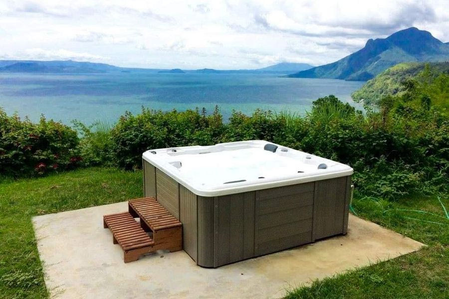 «Aξίζει να επενδύσω σε ένα jacuzzi;» Ποιες είναι οι πιο κερδοφόρες παροχές για τους ιδιοκτήτες Airbnb