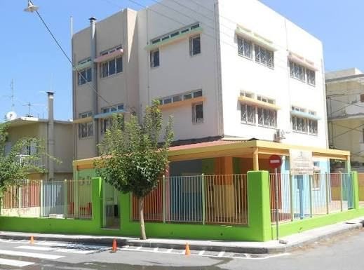 Απίστευτο: Δημοτικό σχολείο στέλνει τους μαθητές σε… γκαρσονιέρα – Δεν έχει χώρους για μάθημα